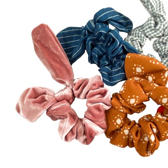 Lash Next Door Bow Scrunchie Summer Variety Hair Bundle - Picture 4 of 6